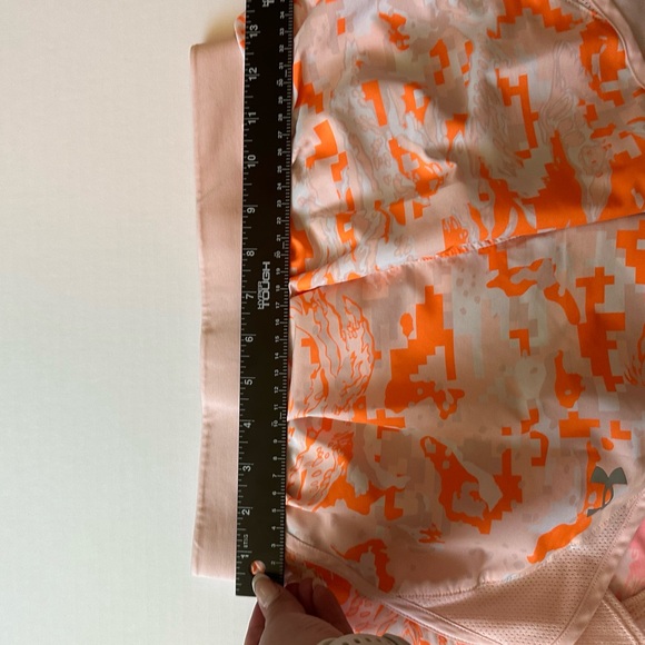 Under Armour Vibrant Pink and Orange Shorts 0003 - Picture 3 of 4